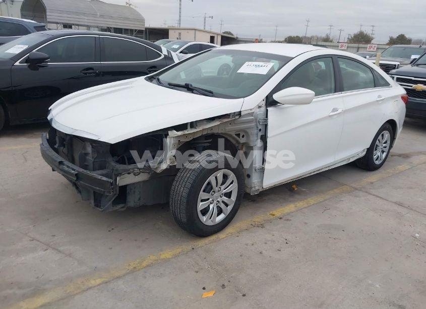 Photo 2 of 2012 Hyundai Sonata GLS (VIN 5NPEB4AC5CH348254)