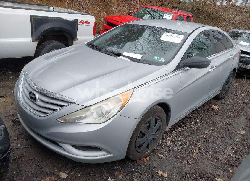 Photo 2 of 2012 Hyundai Sonata GLS (VIN 5NPEB4AC5CH360615)