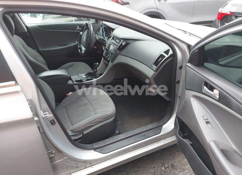 Photo 5 of 2012 Hyundai Sonata GLS (VIN 5NPEB4AC5CH360615)