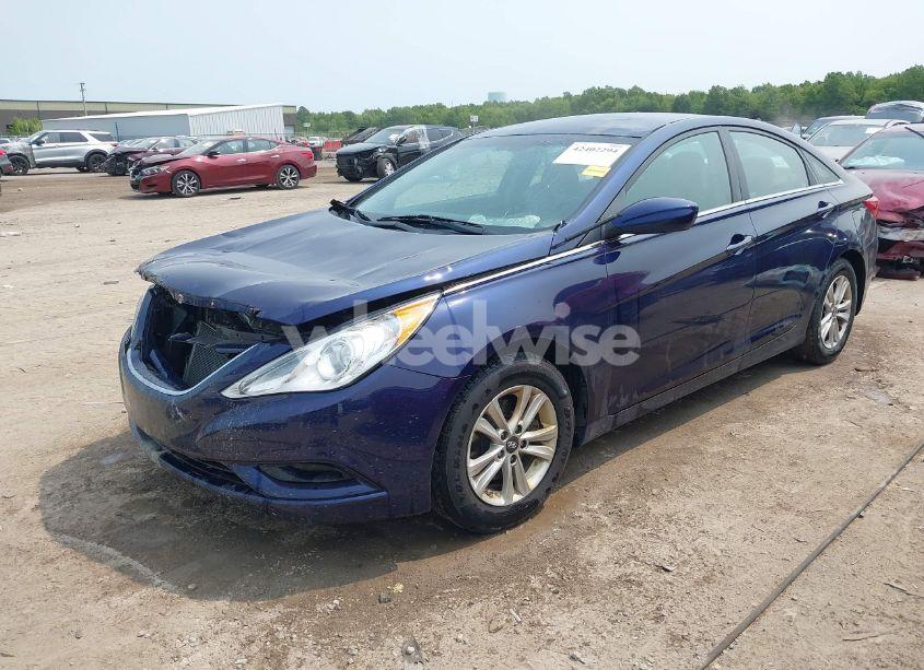 Photo 2 of 2012 Hyundai Sonata GLS (VIN 5NPEB4AC5CH425656)
