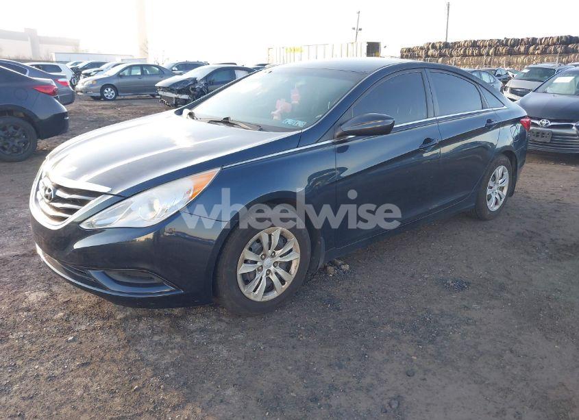 Photo 2 of 2012 Hyundai Sonata GLS (VIN 5NPEB4AC5CH429982)