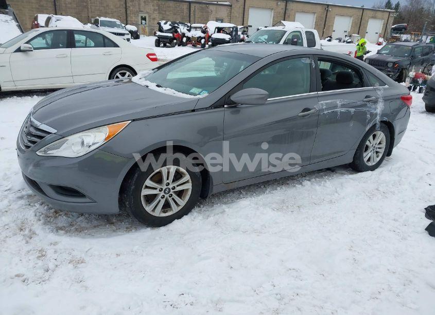 Photo 2 of 2012 Hyundai Sonata GLS (VIN 5NPEB4AC5CH434518)