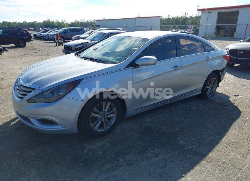 Photo 2 of 2012 Hyundai Sonata GLS (VIN 5NPEB4AC5CH490605)