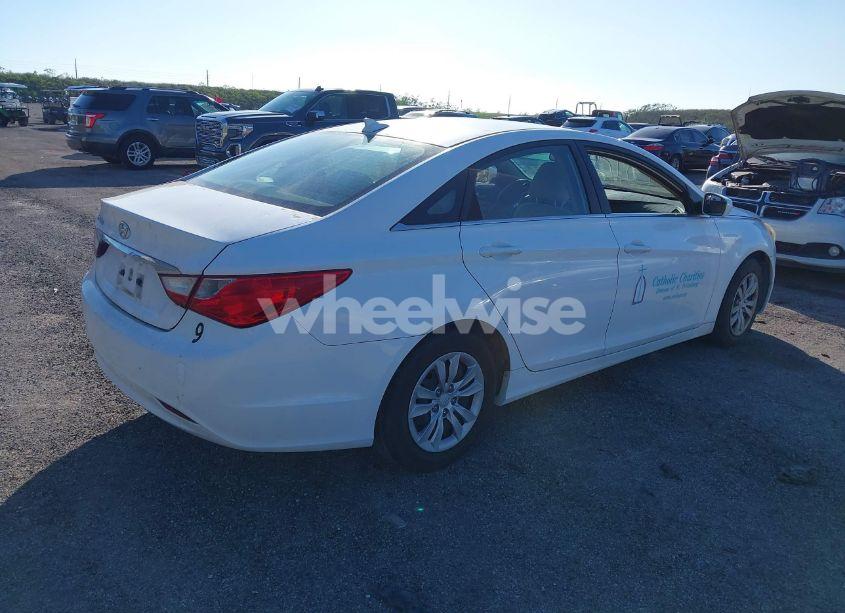 Photo 4 of 2013 Hyundai Sonata GLS (VIN 5NPEB4AC5DH560878)
