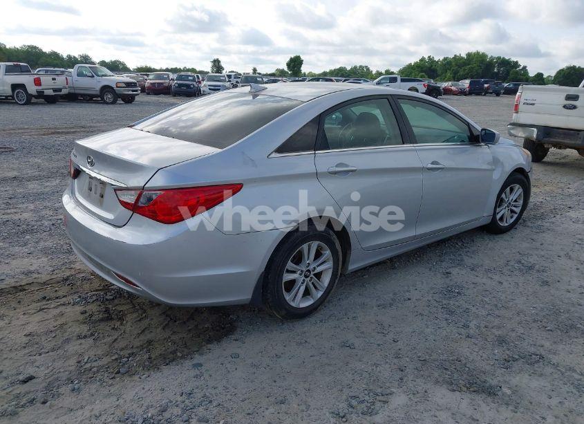 Photo 4 of 2013 Hyundai Sonata GLS (VIN 5NPEB4AC5DH581908)