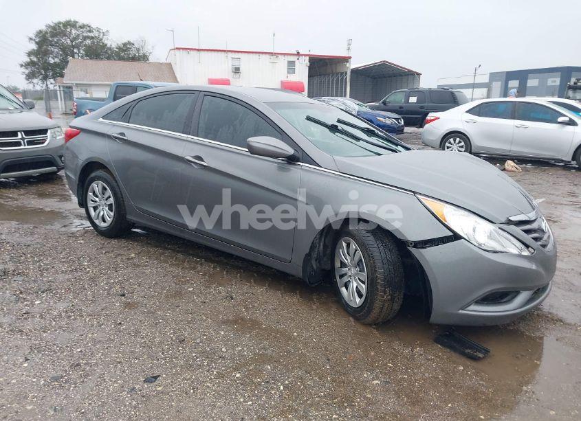 2013 Hyundai Sonata GLS (VIN 5NPEB4AC5DH592570) main photo