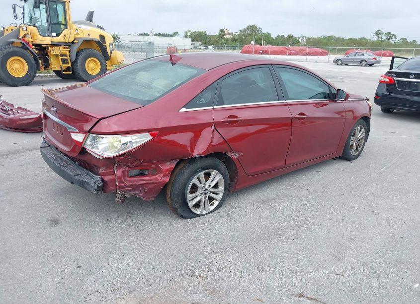Photo 4 of 2013 Hyundai Sonata GLS (VIN 5NPEB4AC5DH606452)