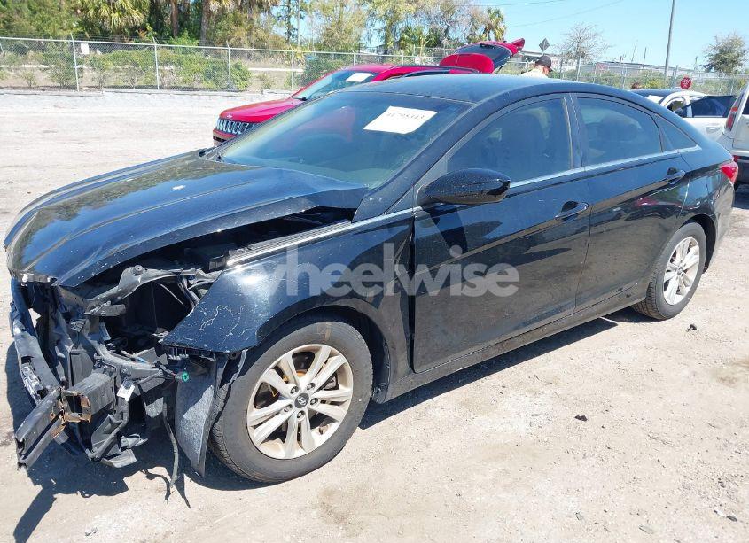 Photo 2 of 2013 Hyundai Sonata GLS (VIN 5NPEB4AC5DH616236)