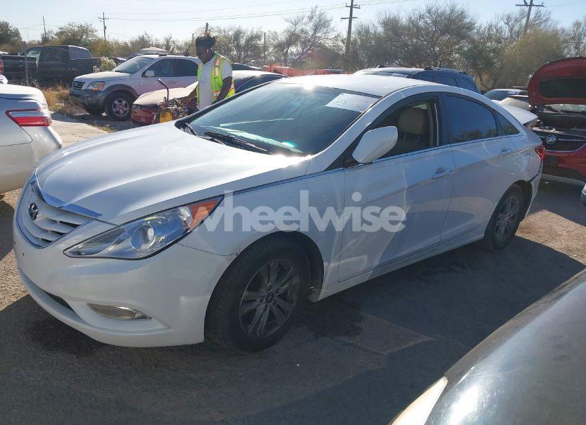 Photo 2 of 2013 Hyundai Sonata GLS (VIN 5NPEB4AC5DH631593)
