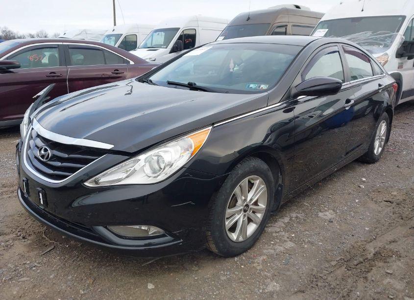Photo 2 of 2013 Hyundai Sonata GLS (VIN 5NPEB4AC5DH641945)