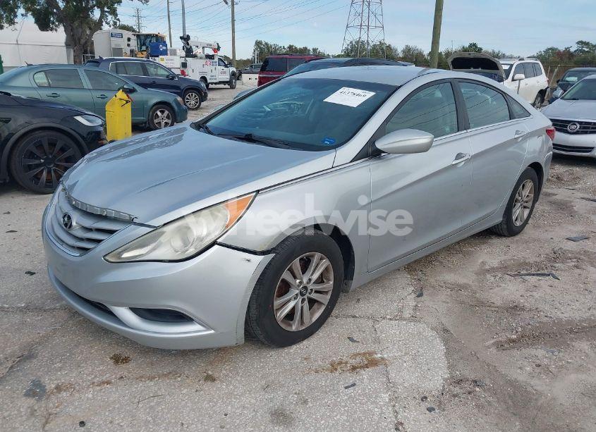 Photo 2 of 2013 Hyundai Sonata GLS (VIN 5NPEB4AC5DH655781)