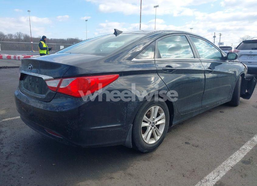 Photo 4 of 2013 Hyundai Sonata GLS (VIN 5NPEB4AC5DH672581)