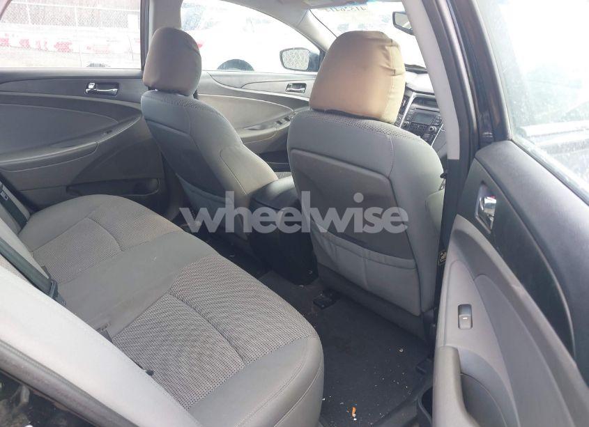 Photo 8 of 2013 Hyundai Sonata GLS (VIN 5NPEB4AC5DH672581)