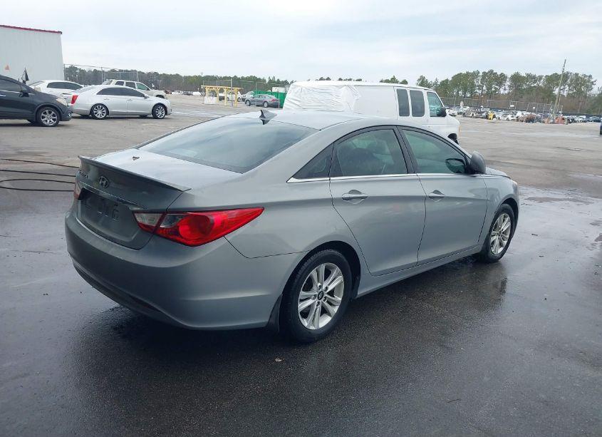 Photo 4 of 2013 Hyundai Sonata GLS (VIN 5NPEB4AC5DH674296)