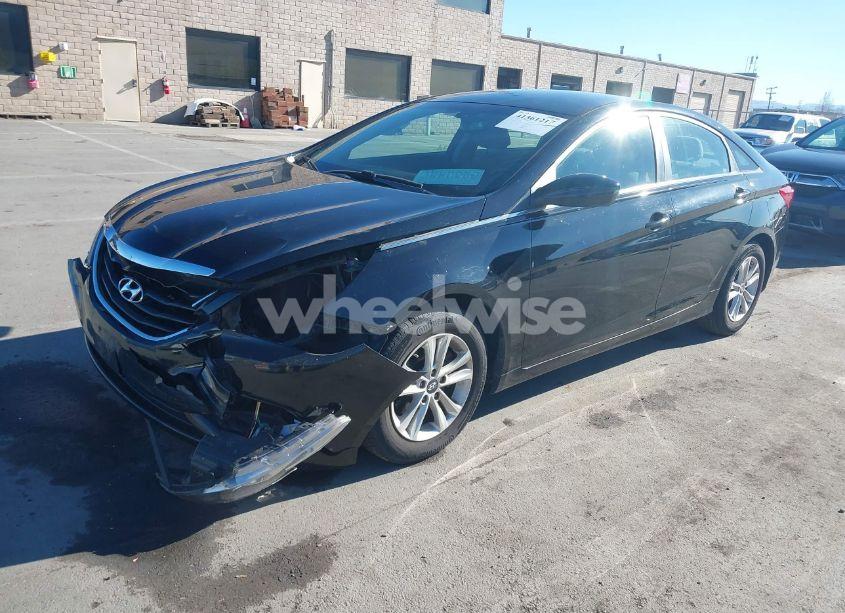 Photo 2 of 2013 Hyundai Sonata GLS (VIN 5NPEB4AC5DH695858)