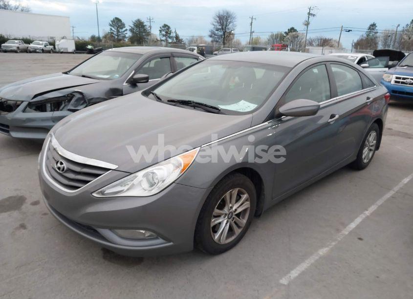 Photo 2 of 2013 Hyundai Sonata GLS (VIN 5NPEB4AC5DH706745)