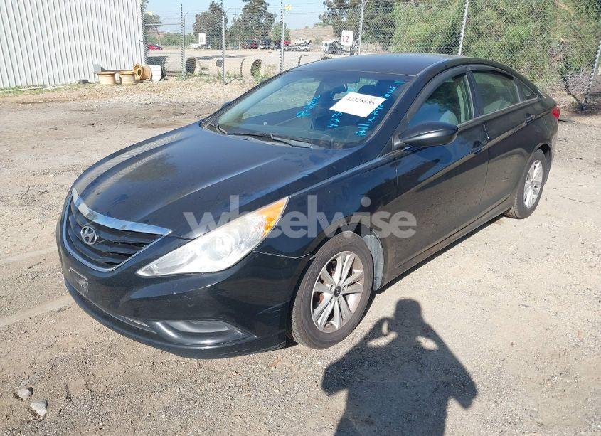 Photo 2 of 2013 Hyundai Sonata GLS (VIN 5NPEB4AC5DH710925)