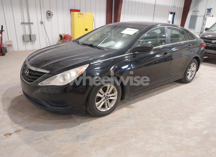 Photo 2 of 2013 Hyundai Sonata GLS (VIN 5NPEB4AC5DH711928)