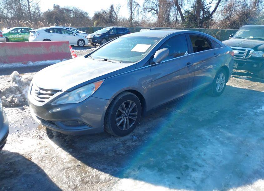 Photo 2 of 2013 Hyundai Sonata GLS (VIN 5NPEB4AC5DH714117)