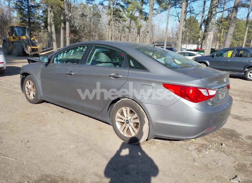 Photo 3 of 2013 Hyundai Sonata GLS (VIN 5NPEB4AC5DH744010)