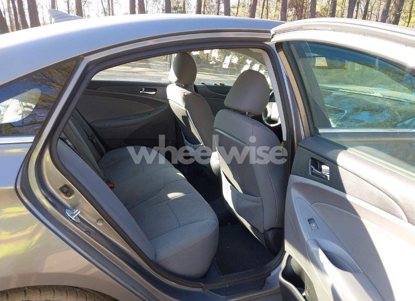 Photo 8 of 2013 Hyundai Sonata GLS (VIN 5NPEB4AC5DH744010)