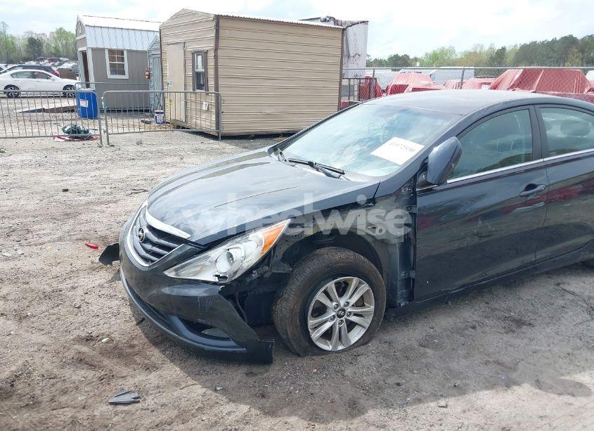 Photo 6 of 2013 Hyundai Sonata GLS (VIN 5NPEB4AC5DH773538)