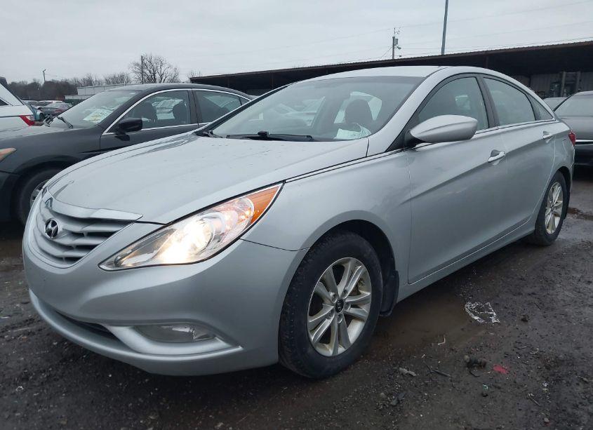 Photo 2 of 2013 Hyundai Sonata GLS (VIN 5NPEB4AC5DH776195)