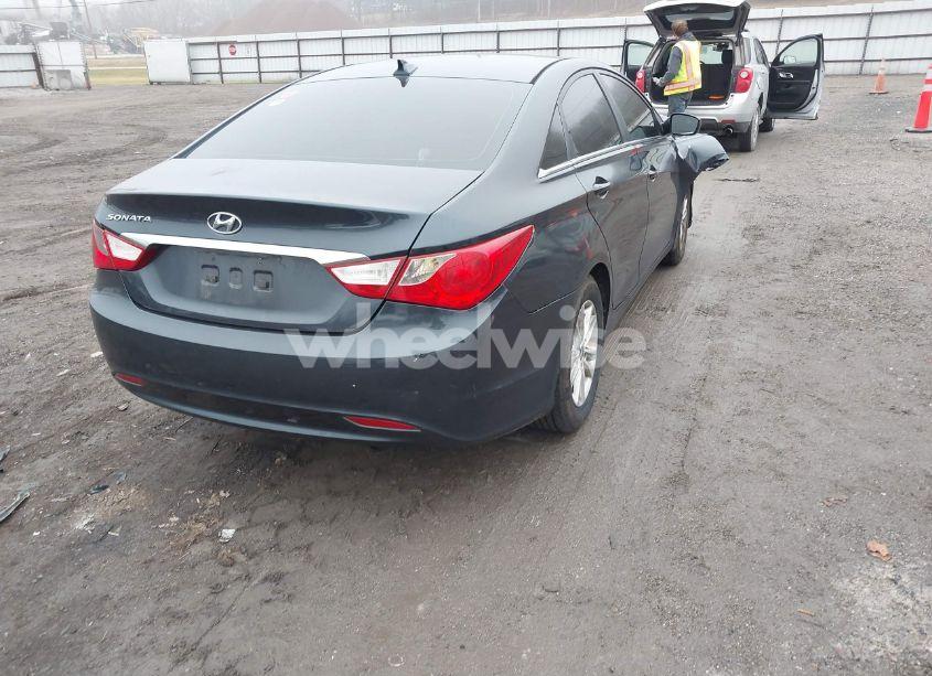 Photo 4 of 2013 Hyundai Sonata GLS (VIN 5NPEB4AC5DH811155)