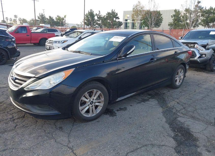 Photo 2 of 2014 Hyundai Sonata GLS (VIN 5NPEB4AC5EH864360)