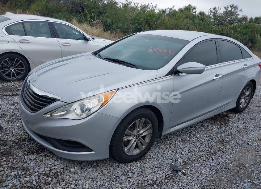 Photo 2 of 2014 Hyundai Sonata GLS (VIN 5NPEB4AC5EH881773)