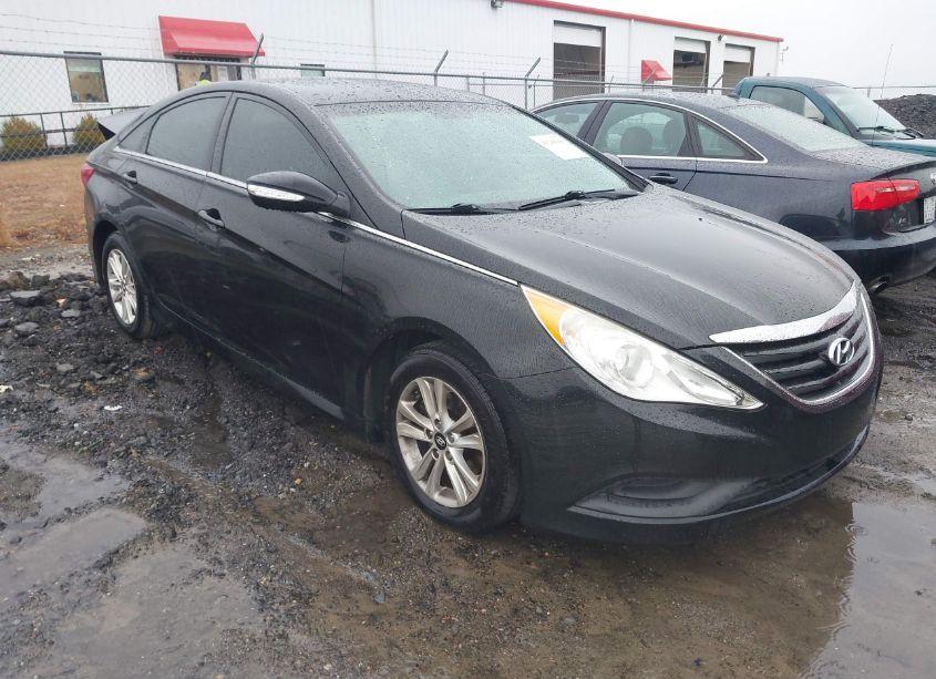 2014 Hyundai Sonata GLS (VIN 5NPEB4AC5EH945679) main photo