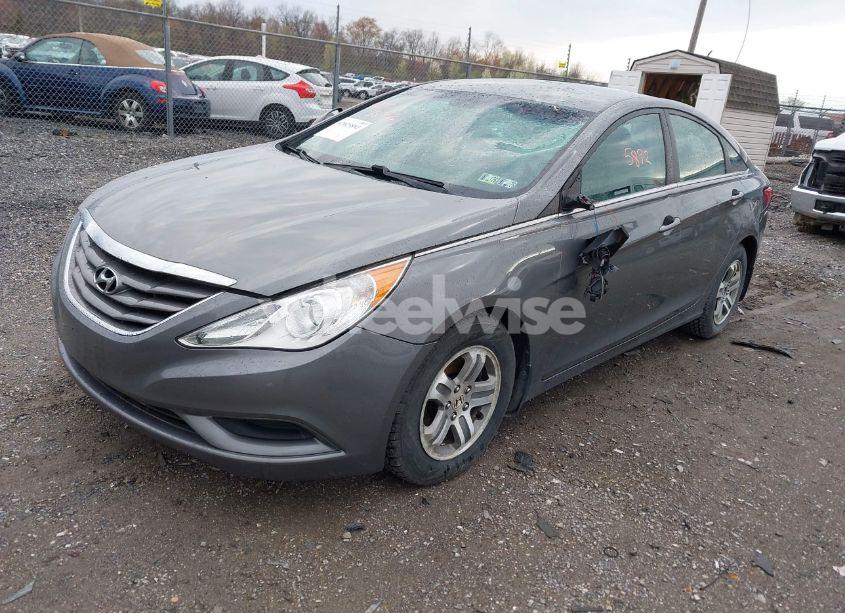 Photo 2 of 2011 Hyundai Sonata GLS (VIN 5NPEB4AC6BH029413)