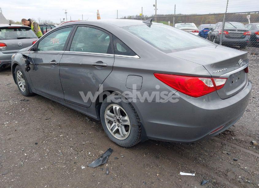 Photo 3 of 2011 Hyundai Sonata GLS (VIN 5NPEB4AC6BH029413)