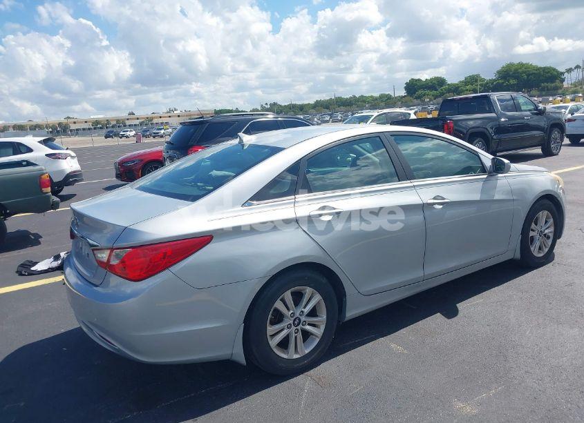 Photo 4 of 2011 Hyundai Sonata GLS (VIN 5NPEB4AC6BH120522)