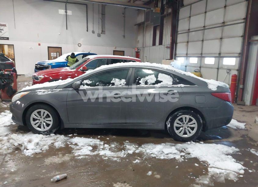 Photo 14 of 2011 Hyundai Sonata GLS (VIN 5NPEB4AC6BH150832)