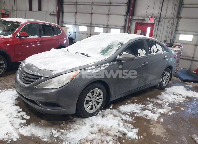 Photo 2 of 2011 Hyundai Sonata GLS (VIN 5NPEB4AC6BH150832)
