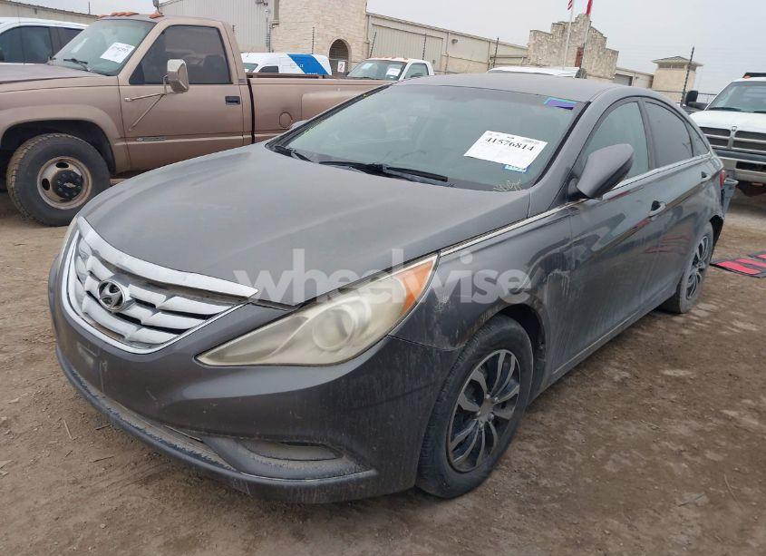 Photo 2 of 2011 Hyundai Sonata GLS (VIN 5NPEB4AC6BH179201)