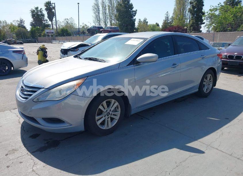 Photo 2 of 2011 Hyundai Sonata GLS (VIN 5NPEB4AC6BH270338)