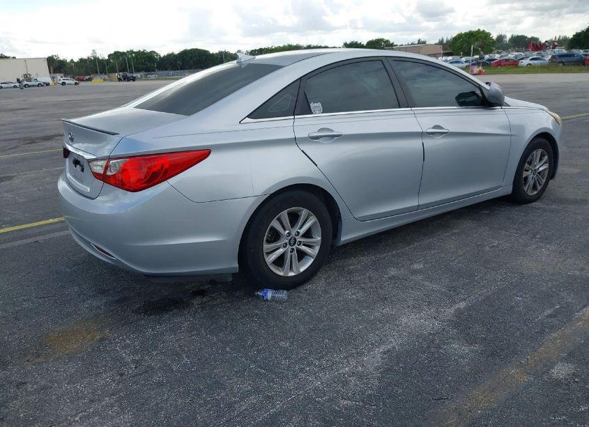 Photo 4 of 2012 Hyundai Sonata GLS (VIN 5NPEB4AC6CH355746)