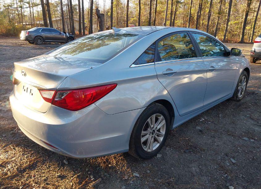 Photo 4 of 2012 Hyundai Sonata GLS (VIN 5NPEB4AC6CH357013)