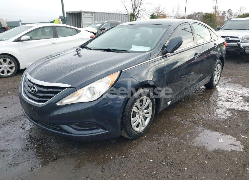 Photo 2 of 2013 Hyundai Sonata GLS (VIN 5NPEB4AC6DH518266)