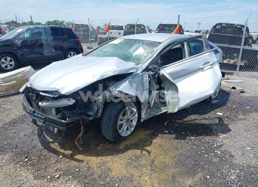 Photo 2 of 2013 Hyundai Sonata GLS (VIN 5NPEB4AC6DH522527)