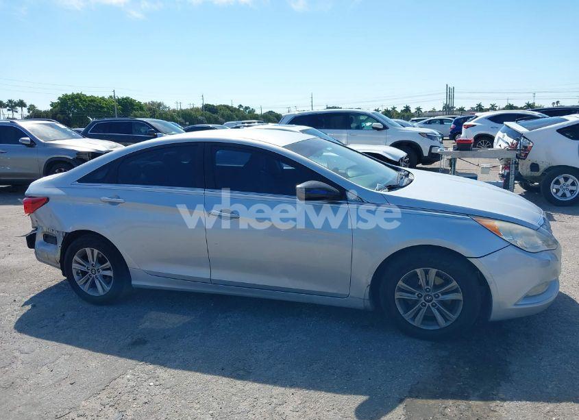 Photo 14 of 2013 Hyundai Sonata GLS (VIN 5NPEB4AC6DH529011)