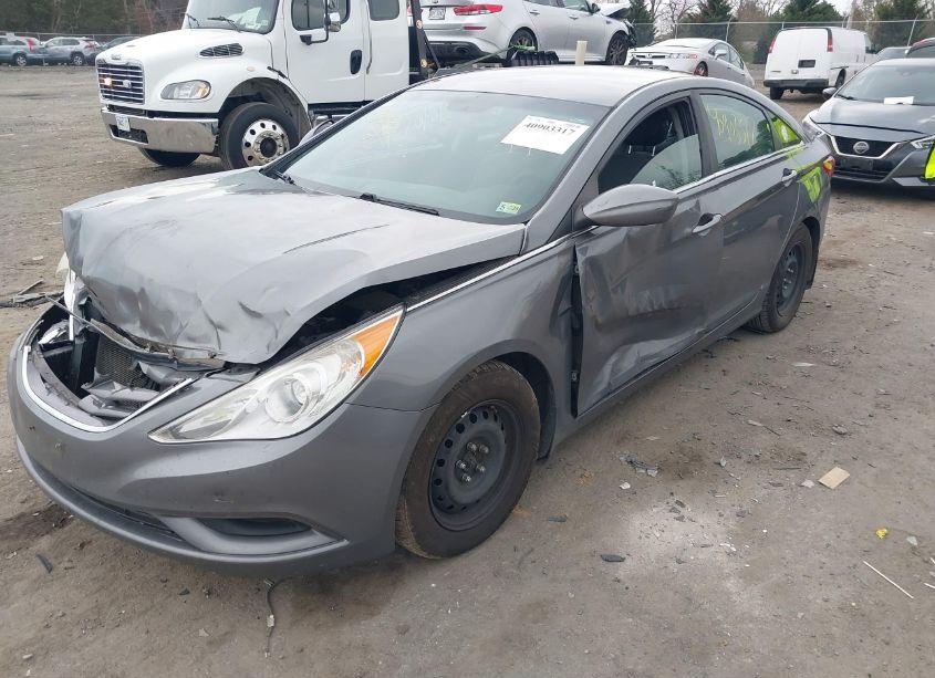 Photo 2 of 2013 Hyundai Sonata GLS (VIN 5NPEB4AC6DH568309)