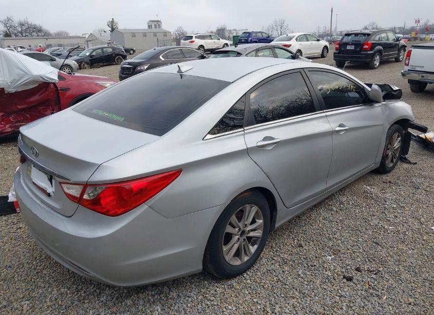 Photo 4 of 2013 Hyundai Sonata GLS (VIN 5NPEB4AC6DH704745)