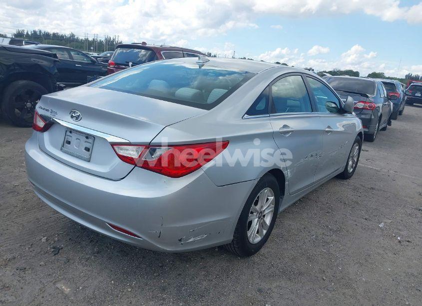 Photo 4 of 2013 Hyundai Sonata GLS (VIN 5NPEB4AC6DH740631)
