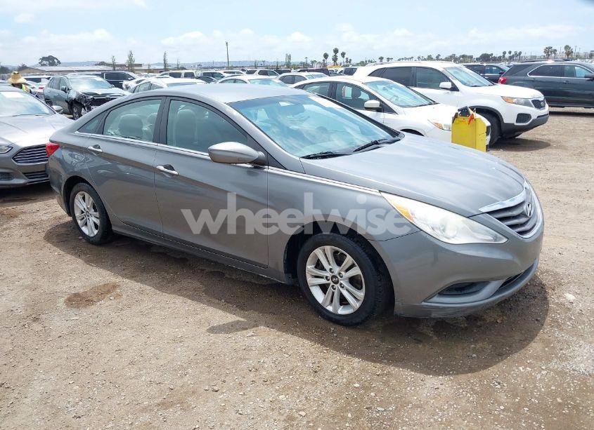 2013 Hyundai Sonata GLS (VIN 5NPEB4AC6DH743528) main photo