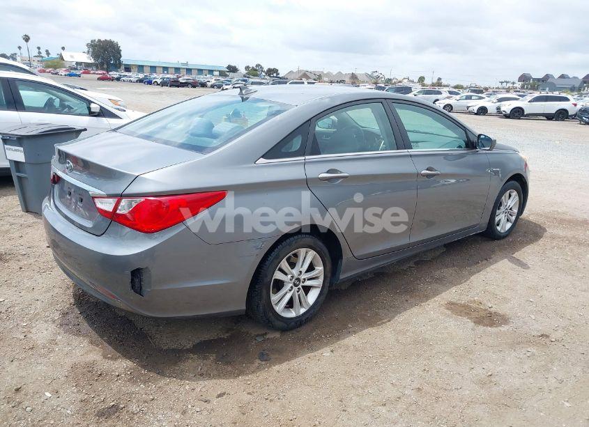 Photo 4 of 2013 Hyundai Sonata GLS (VIN 5NPEB4AC6DH743528)