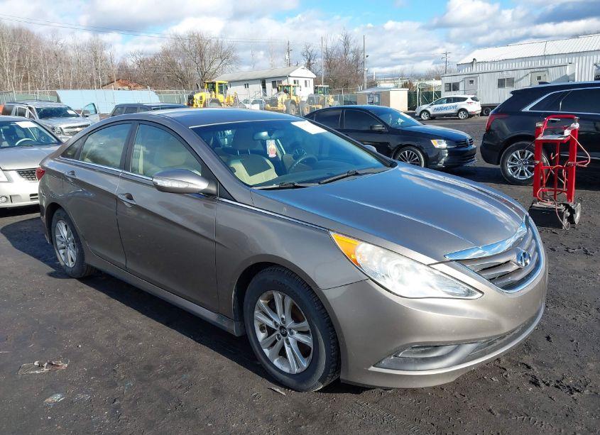 2014 Hyundai Sonata GLS (VIN 5NPEB4AC6EH840424) main photo