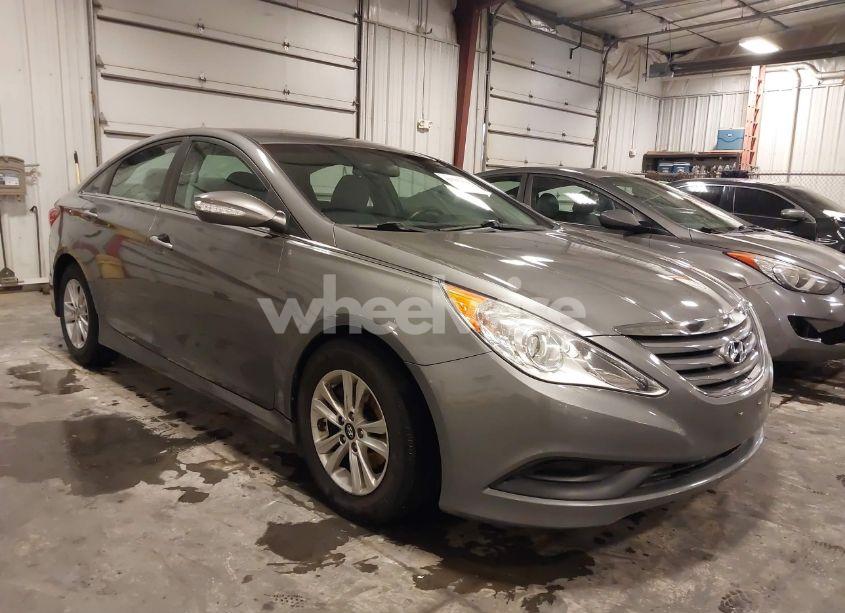 2014 Hyundai Sonata GLS (VIN 5NPEB4AC6EH939132) main photo